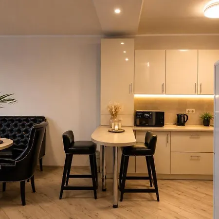 Apartment Vip Avalon замарстинівська 55-є